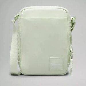 Lululemon Easy Access Crossbody Bag in Kohlrabi Green
